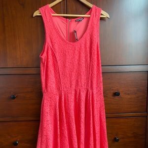 BRAND NEW Expresss pink lace floral dress